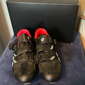 Peloton women’s cycling shoe size 9 (40)